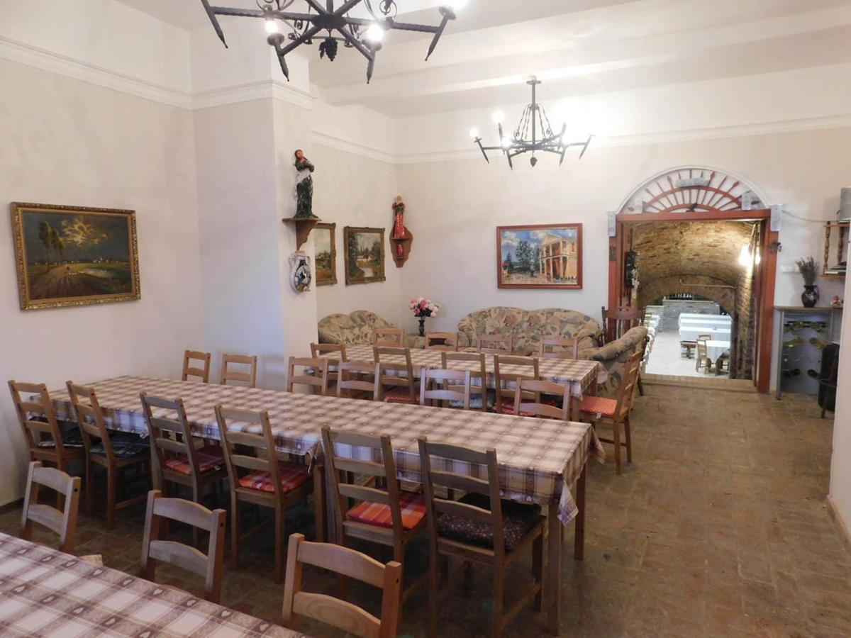Joe Bacsi Rezidenciaja Apartment Kisharsany Bagian luar foto