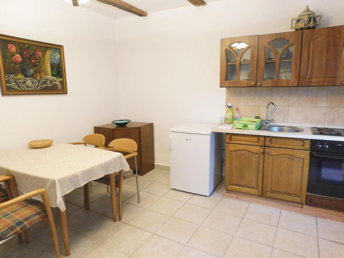 Joe Bacsi Rezidenciaja Apartment Kisharsany Bagian luar foto